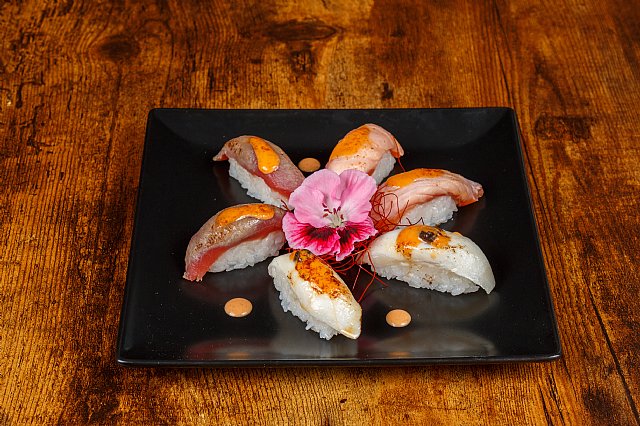 kalisushi-es_Kali_sushi_bar_Aburi_Combinado_aburi_0001.jpg