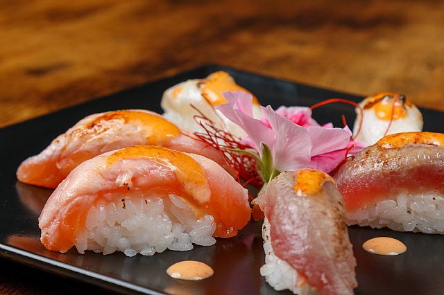 kalisushi-es_Kali_sushi_bar_Aburi_Combinado_aburi_0005.jpg