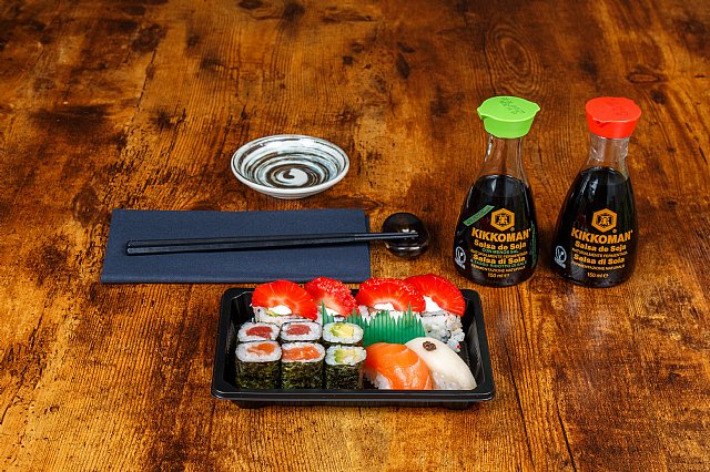 kalisushi-es_Kali_sushi_bar_CajaCombinadoBandejaCombinada_Amazon_box_0001.jpg