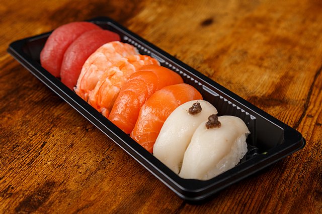 kalisushi-es_Kali_sushi_bar_CajaCombinadoBandejaCombinada_Hbo_nigiri_box_0005.jpg