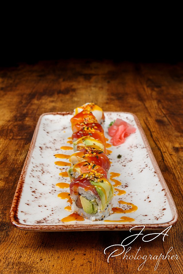 kalisushi-es_Kali_sushi_bar_KaliFusionSpecialRoll_Raimbow_Fusion_Roll_0005.jpg