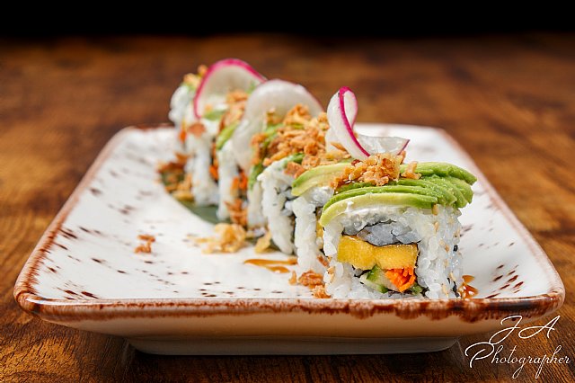 kalisushi-es_Kali_sushi_bar_KaliFusionSpecialRoll_Vegetal_Fusion_Roll_0008.jpg