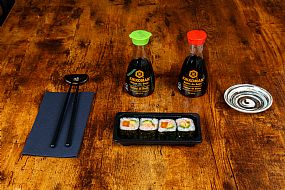 kalisushi-es_Kali_sushi_bar_Futomaki_Futomaki_salmon_4und_0001.jpg | Productos