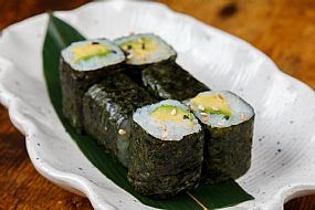 kalisushi-es_Kali_sushi_bar_Maki_Maki_aguacate_0004.jpg | Productos