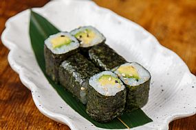 kalisushi-es_Kali_sushi_bar_Maki_Maki_aguacate_0005.jpg | Productos
