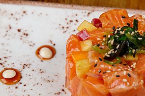 kalisushi-es_Kali_sushi_bar_Tartar_Tartar_salmon_0006.jpg | Productos