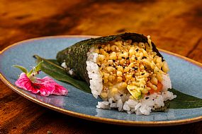 kalisushi-es_Kali_sushi_bar_TemakiCono_Temaki_salmon_0005.jpg | Productos